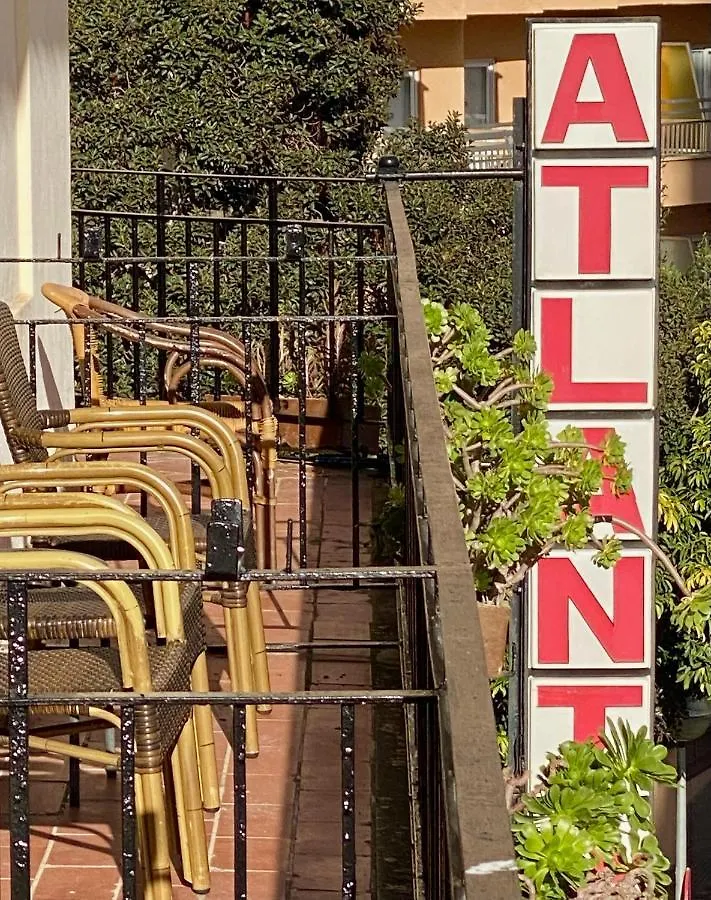 Hostal Atlanta エル・アレナル
