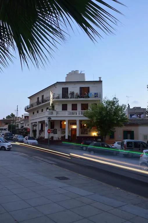 Hostal Atlanta El Arenal  Maison d'hôtes