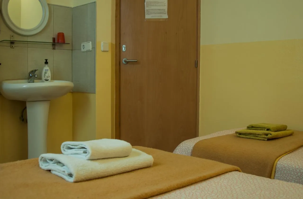 Hostal Atlanta El Arenal  Maison d'hôtes
