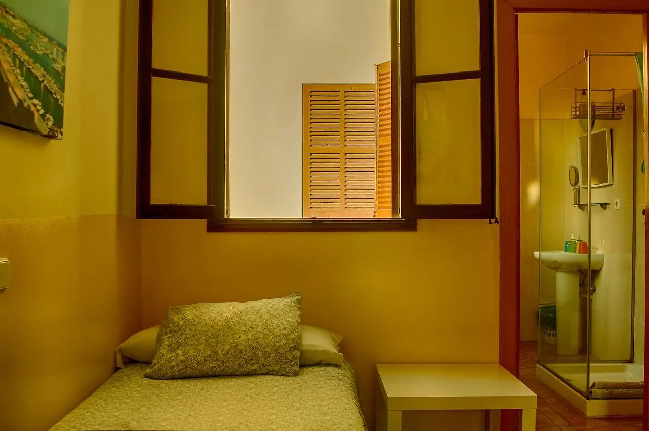 Hostal Atlanta El Arenal  El Arenal (Mallorca)